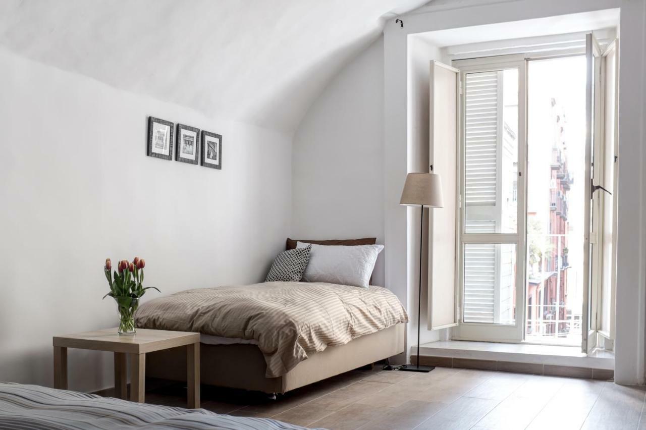 Manuela Apartments Piazza Del Plebiscito Centro Neapol Zewnętrze zdjęcie